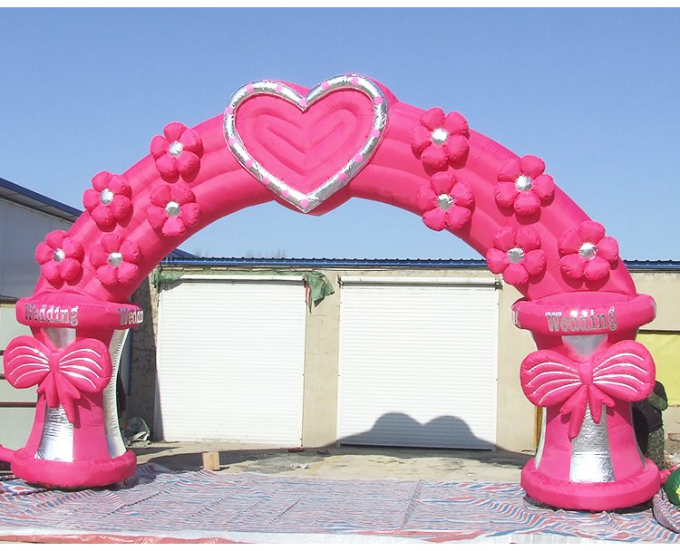 轮台粉色婚庆拱门